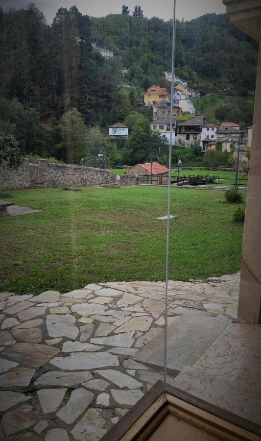 Prao Del Molin Apartment Cangas De Narcea Luaran gambar